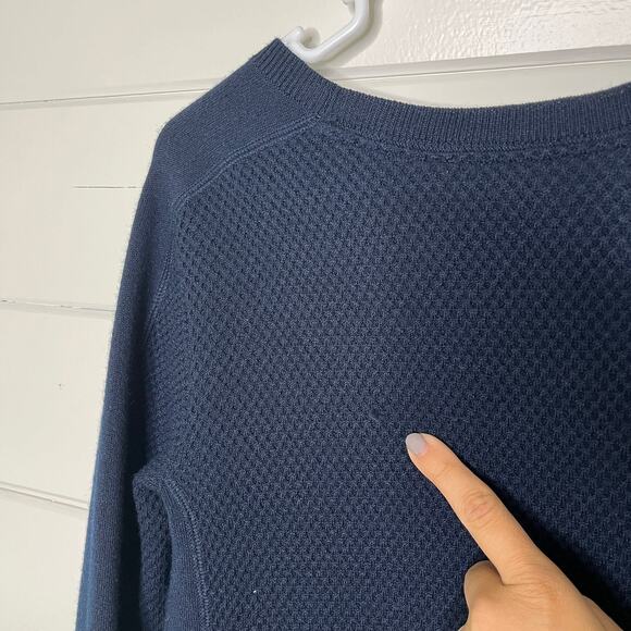 Athleta Waffle Knit Pullover Sweater Navy Merino Wool Blend Thermal Womens XXS - Picture 7 of 7